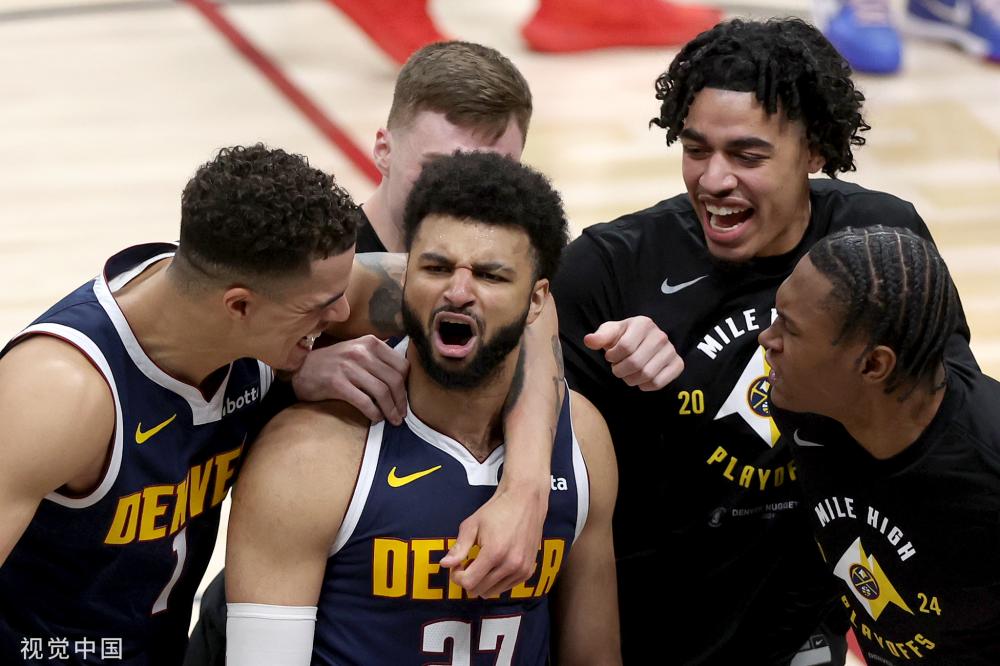 形成了一个 形成了一个